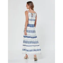 Robe à Décolleté Halter Avec Imprimé à Frises | 3 SUISSES 9 Robe à Décolleté Halter Avec Imprimé à Frises | 3 SUISSES -Promos Robe Mirage Magasin robe a decollete halter avec imprime a frises 3411656 6496382 82 1140x1140