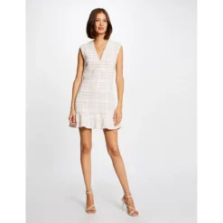 MORGAN Robe Ajustée Sans Manches à Carreaux | 3 SUISSES 8 MORGAN Robe Ajustée Sans Manches à Carreaux | 3 SUISSES -Promos Robe Mirage Magasin robe ajustee sans manches a carreaux ecru 3408844 6477848 48 1140x1140
