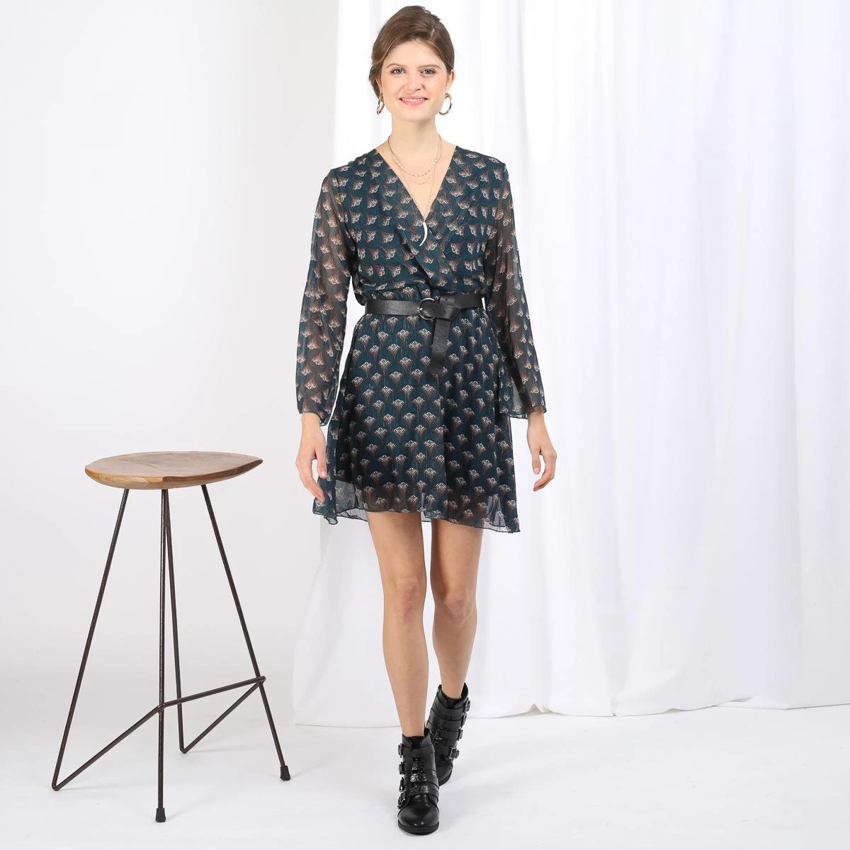 Robe Courte Croisée Imprimée Farah | Robe Courte 3 SUISSES 4 Robe Courte Croisée Imprimée Farah | Robe Courte 3 SUISSES – Image 2