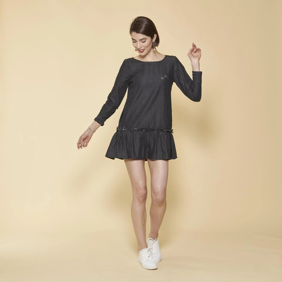 Robe Courte Volant Effiloché Boutonnage Dos Femme - Noir | 3 SUISSES 3 Robe Courte Volant Effiloché Boutonnage Dos Femme - Noir | 3 SUISSES