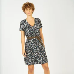 Robe Fleurie Mi-longue Cache-cœur Blues | Robe Courte 3 SUISSES -Promos Robe Mirage Magasin robe fleurie mi longue cache cur fendue 1179205 3 1140x1140