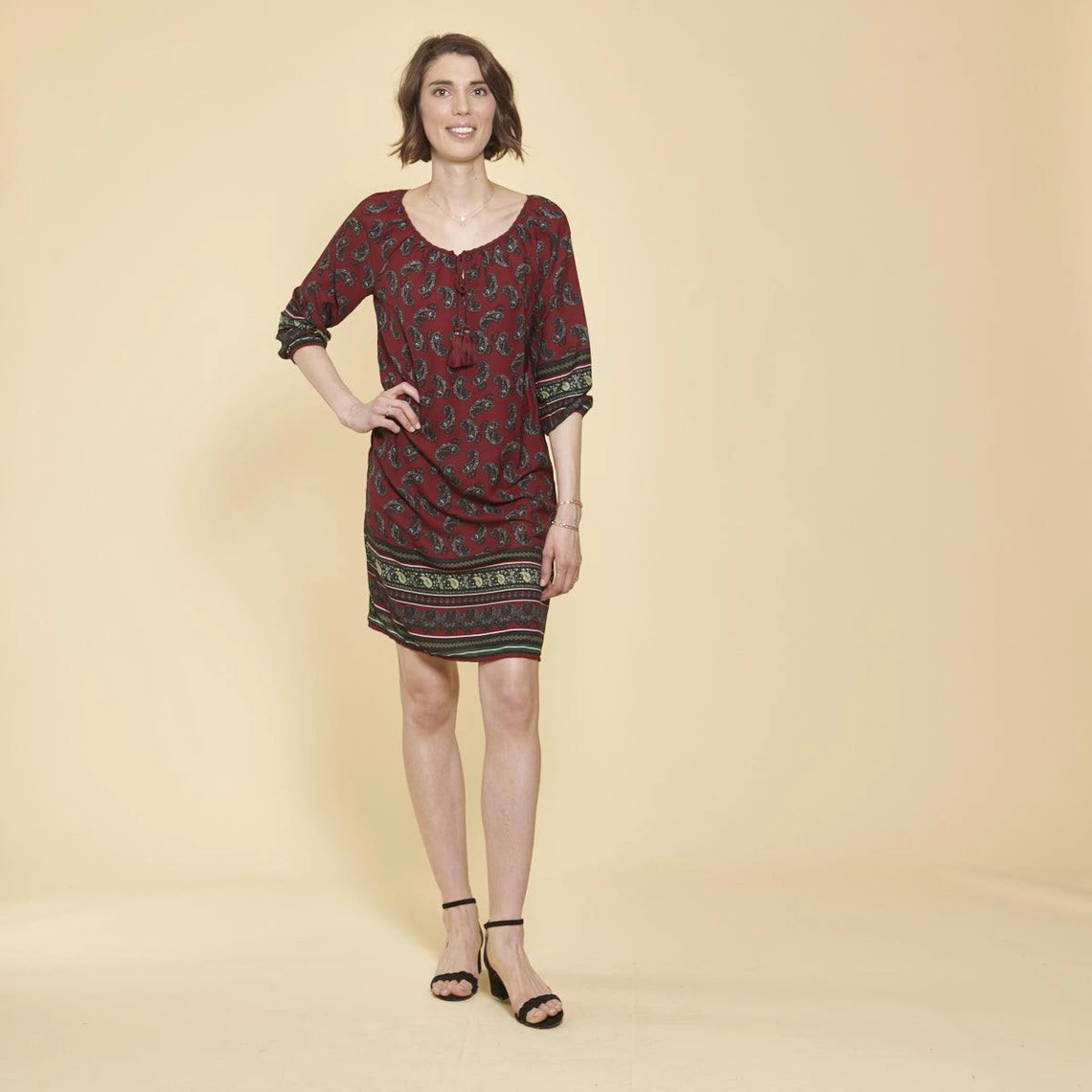 Robe-tunique Col Caftan Avec Dentelle Manches 3/4 élastiquées Femme - Grenat | 3 SUISSES 3 Robe-tunique Col Caftan Avec Dentelle Manches 3/4 élastiquées Femme - Grenat | 3 SUISSES